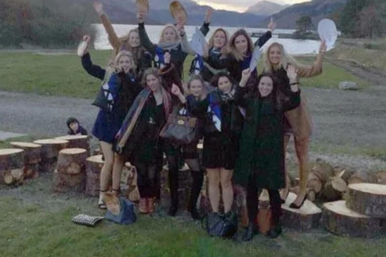 Hen do revellers spot something eerie in photograph and are left spooked